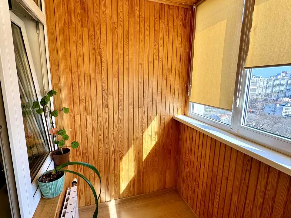Квартира. Киев, улица Ревуцкого