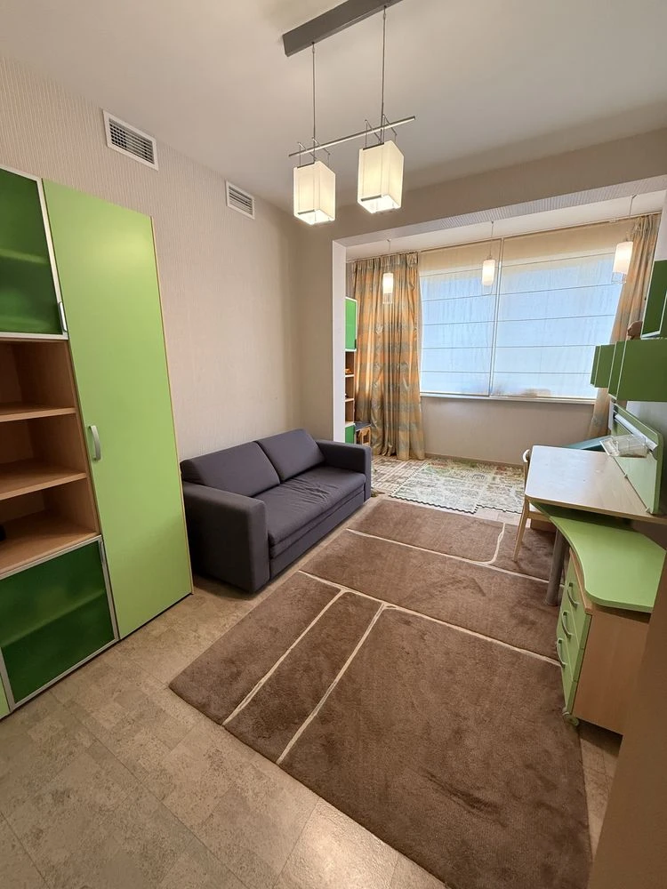 Продам 4к квартиру вул.Старокозацька 54 (ЖК Парковий)
