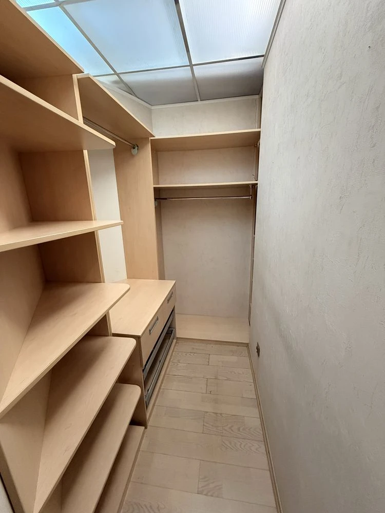 Продам 4к квартиру вул.Старокозацька 54 (ЖК Парковий)