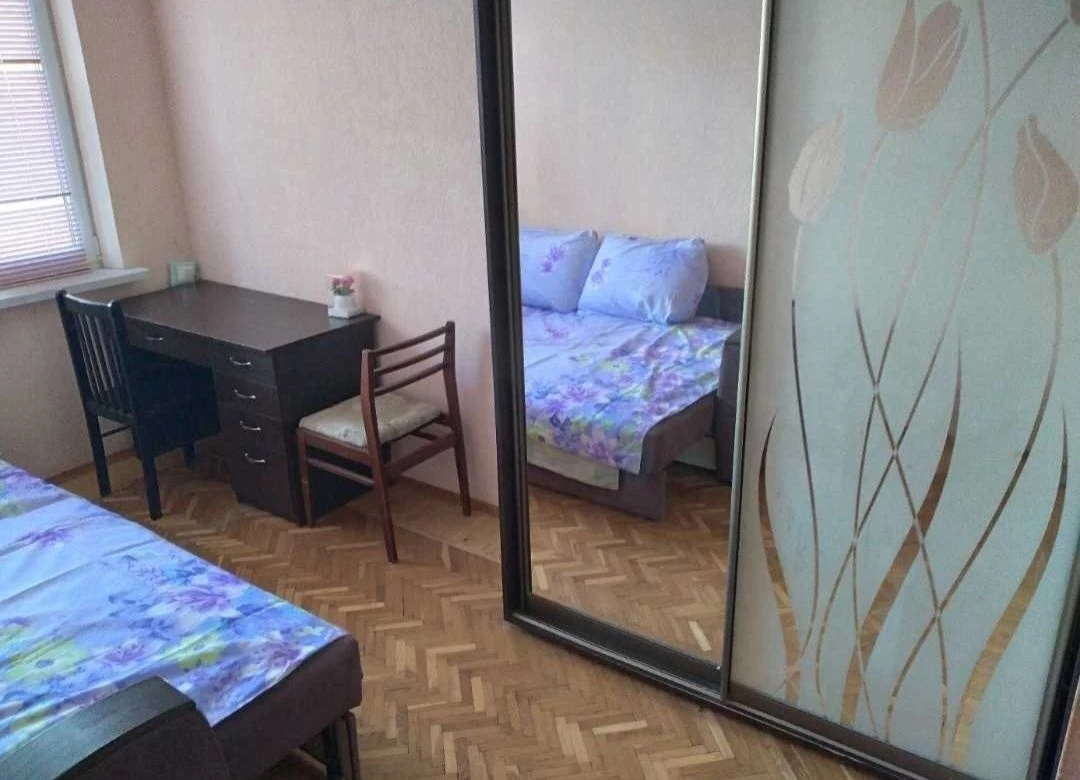 Sale of a 2-room apartment in Pavlov Pole, metro 23 August, Center, house