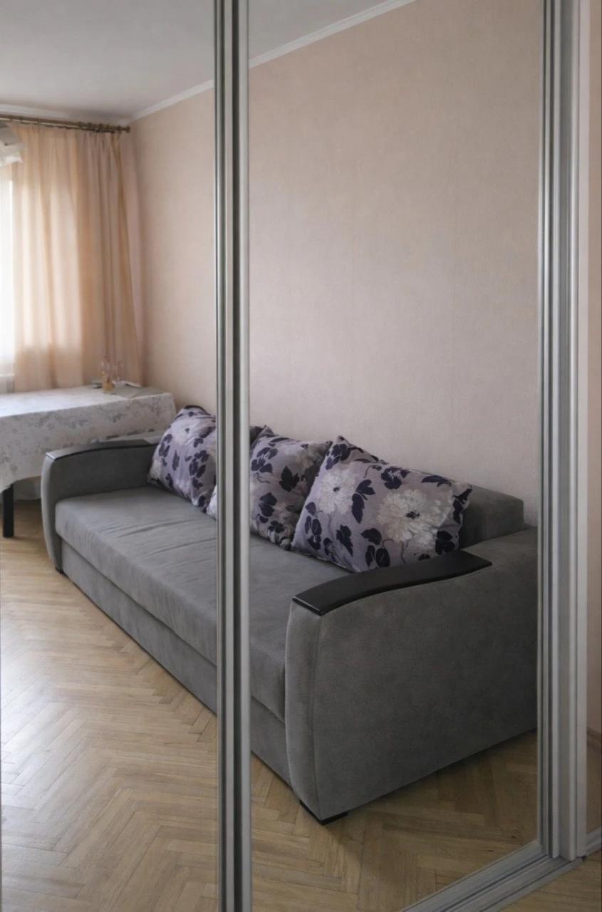 Sale of a 2-room apartment in Pavlov Pole, metro 23 August, Center, house