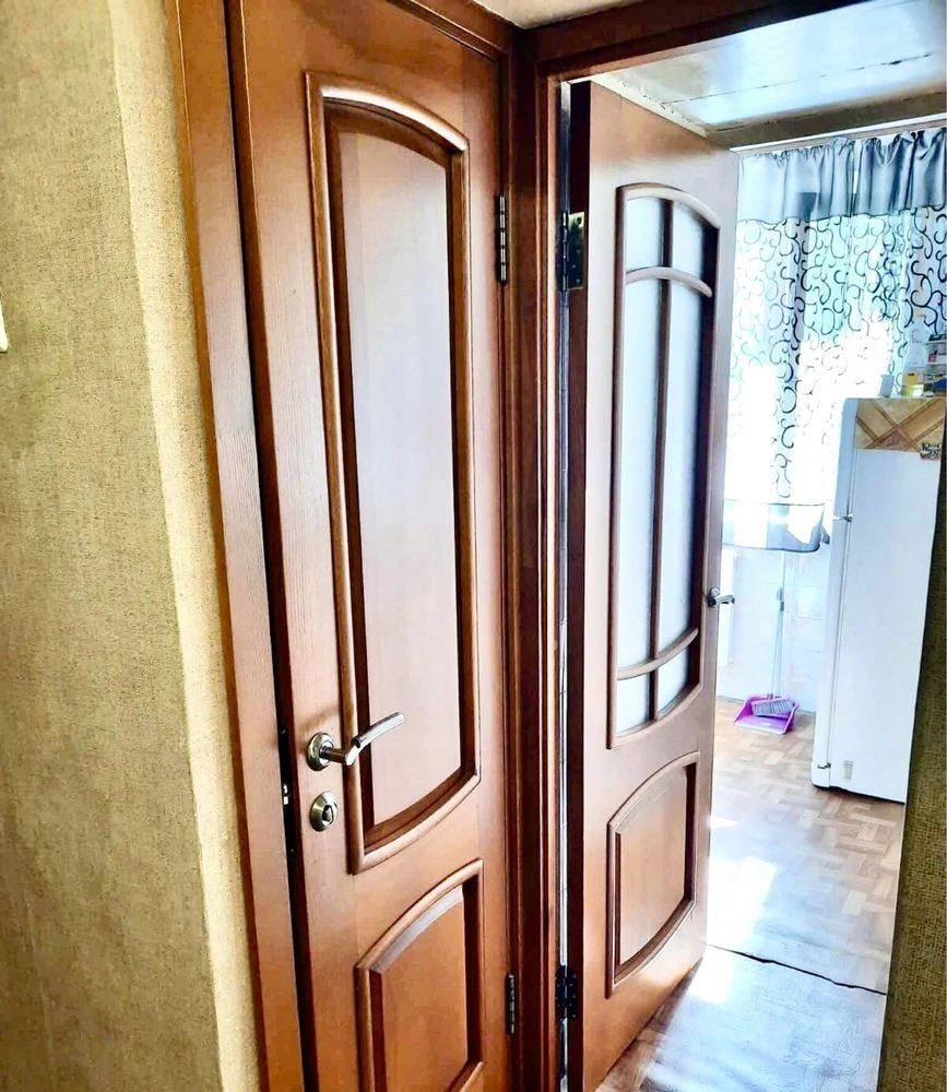 Sale of a 3-room apartment, Boulevard Akademika Verнадського 81, Akademymisto metro