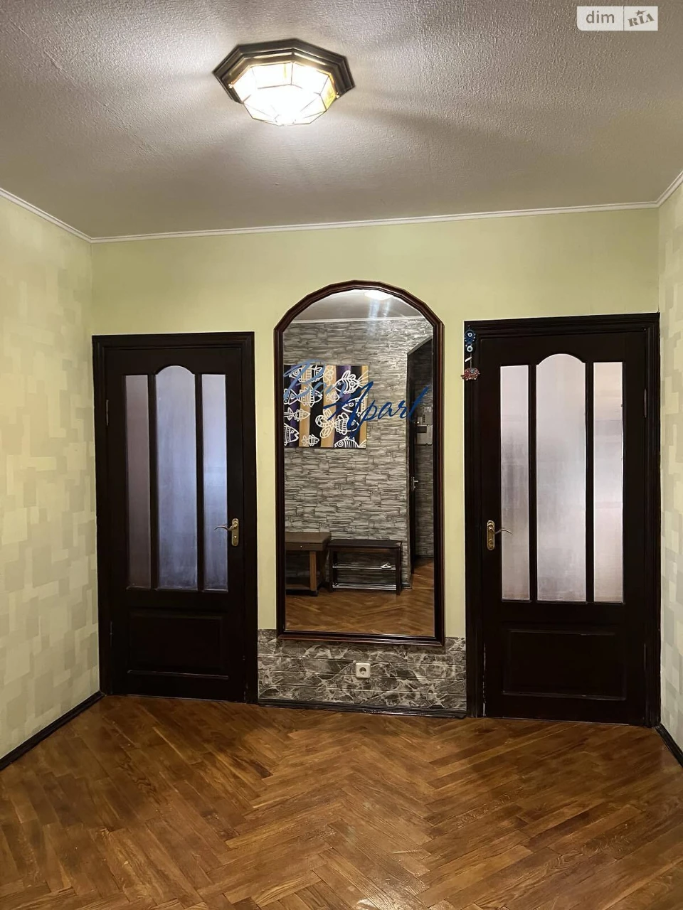 Long-Term Rental Apartment, Holosiiv