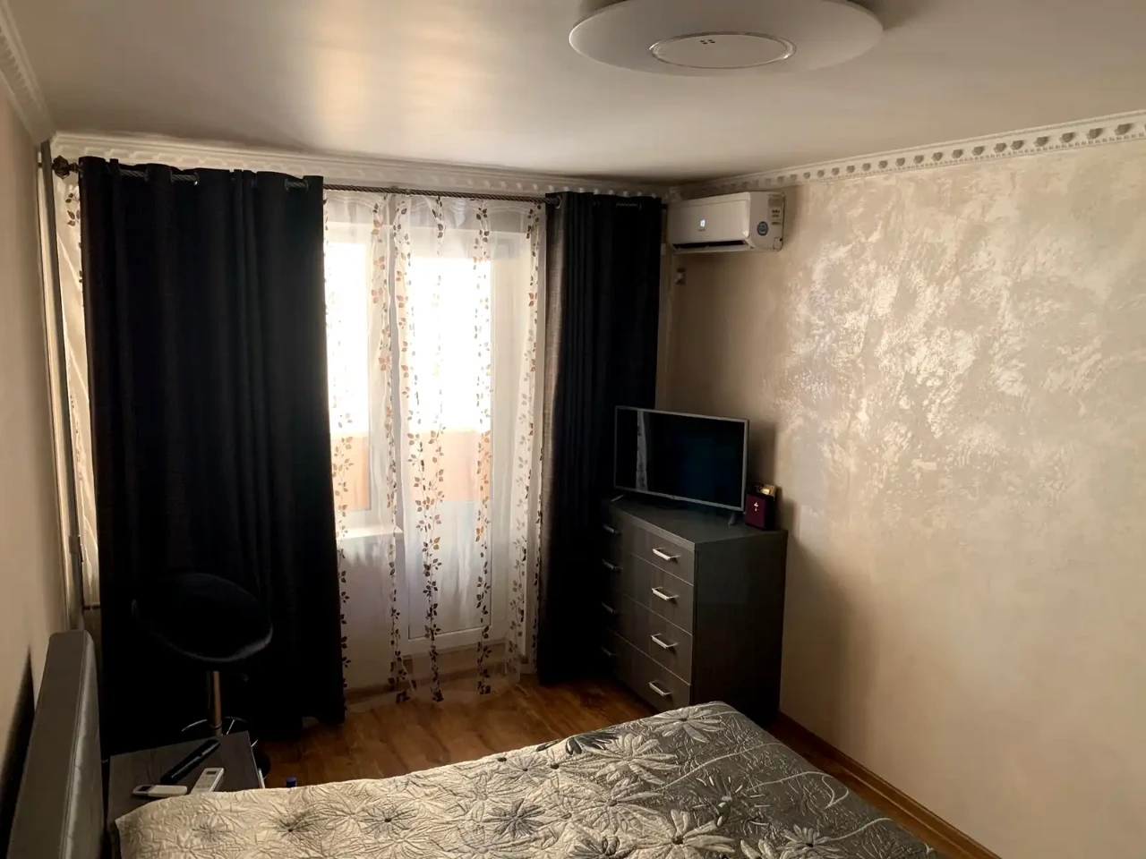 Оренда квартири 3-кімн. 70 м² 16/16 пов.
