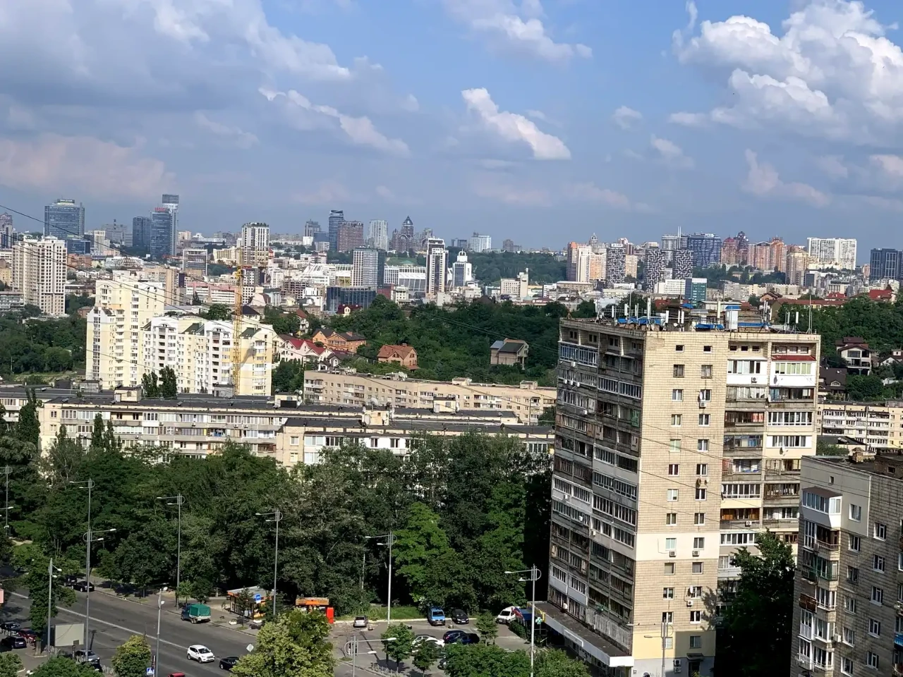 Оренда квартири 3-кімн. 70 м² 16/16 пов.