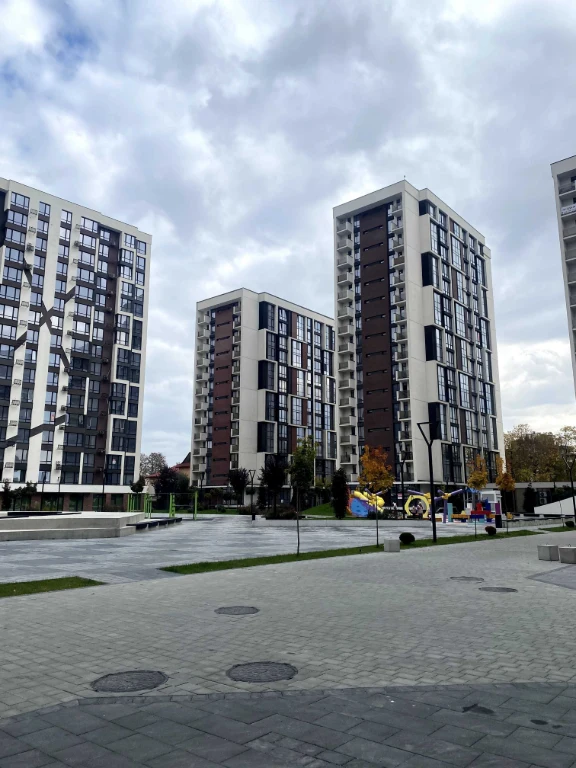 Продам 1-кімнатну видову квартиру у ЖК "Manhattan"