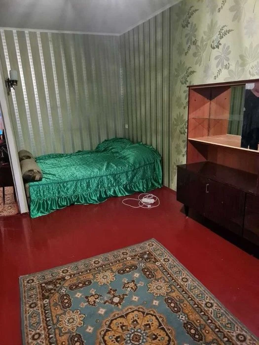 Rare 2-room apartment near Saltovskaya and Studencheskaya metro stations!