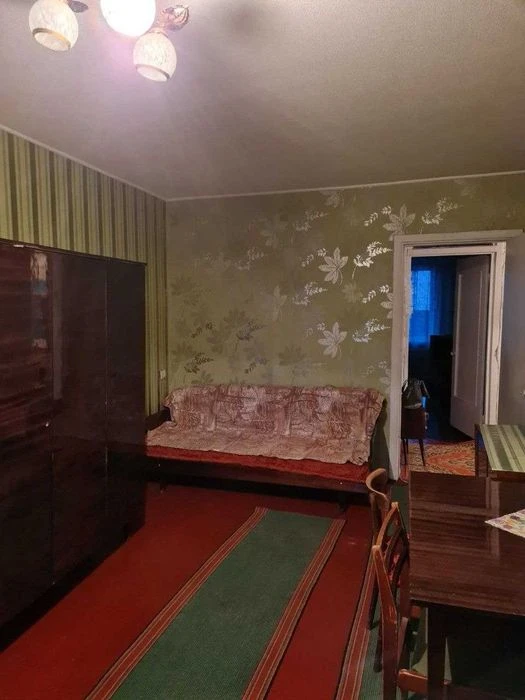 Rare 2-room apartment near Saltovskaya and Studencheskaya metro stations!