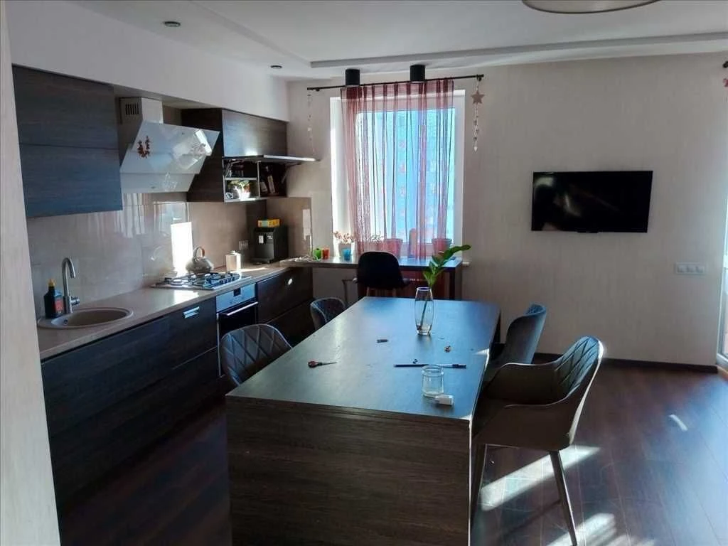 Enjoy the comfort of a home in a practical apartment!