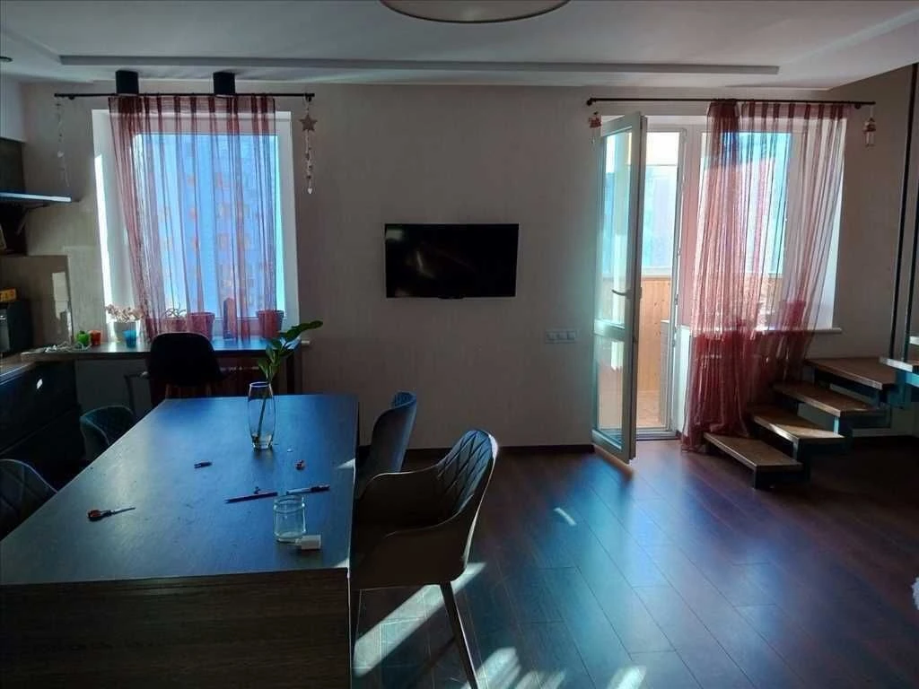 Enjoy the comfort of a home in a practical apartment!