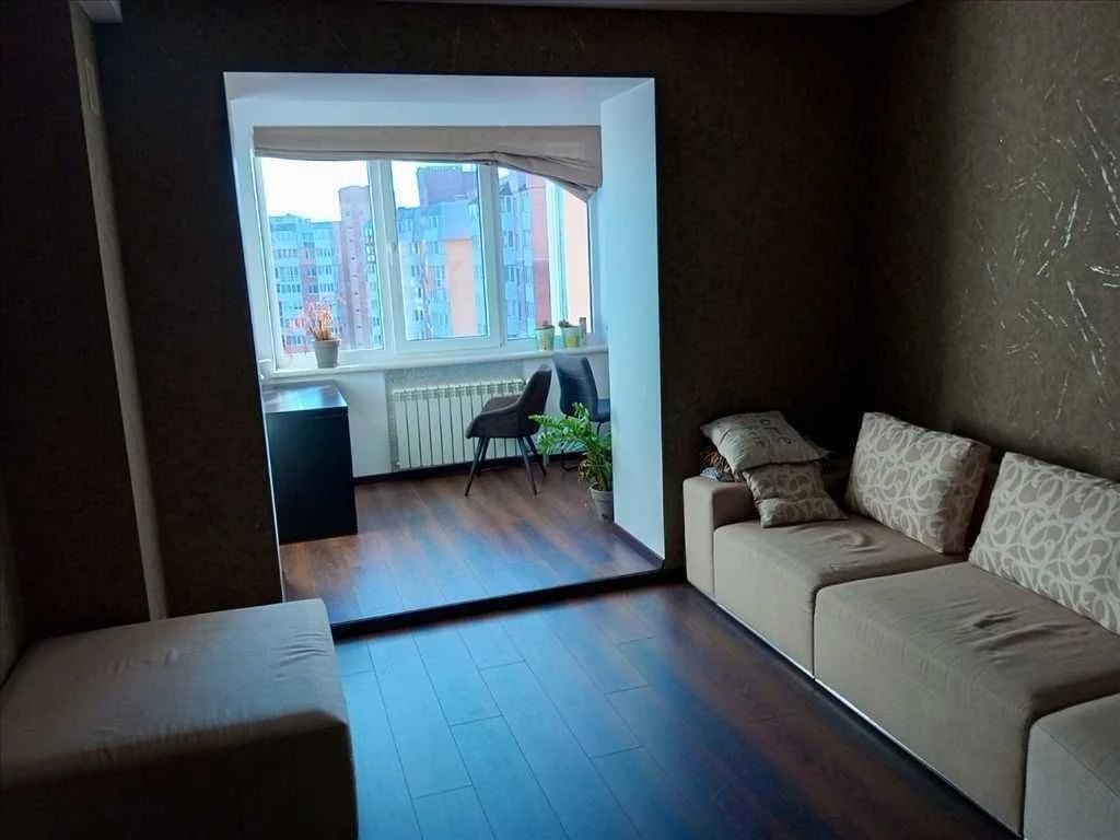 Enjoy the comfort of a home in a practical apartment!