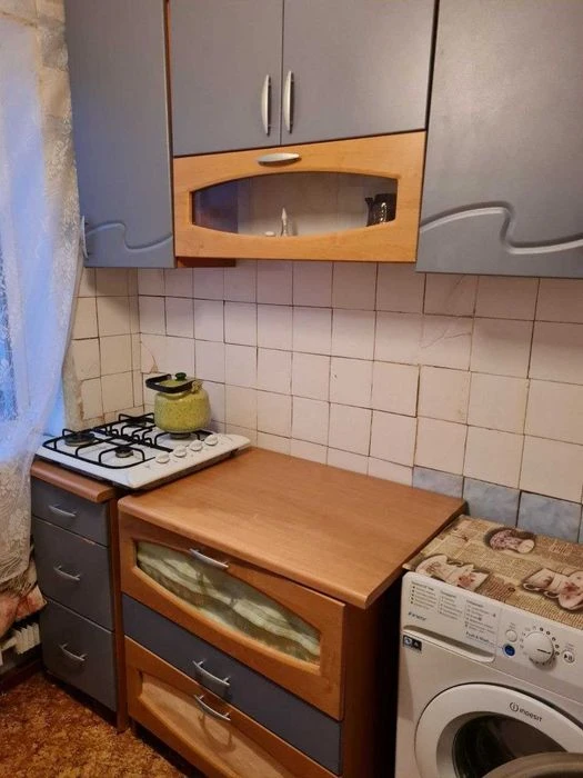 Rare 2-room apartment near Saltovskaya and Studencheskaya metro stations!