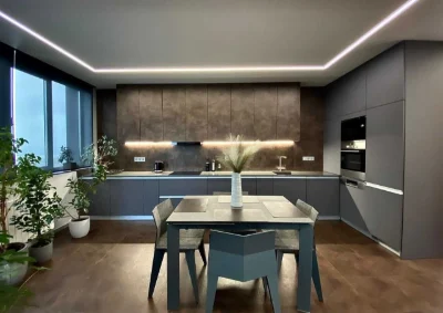 Spacious 3-bedroom apartment for sale in the Status Grad residential complex, Os