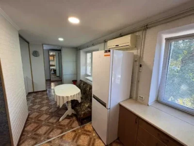 Sale of 2-room apartment in Meat Combine Zymovykh Podoiv (Molodogvard