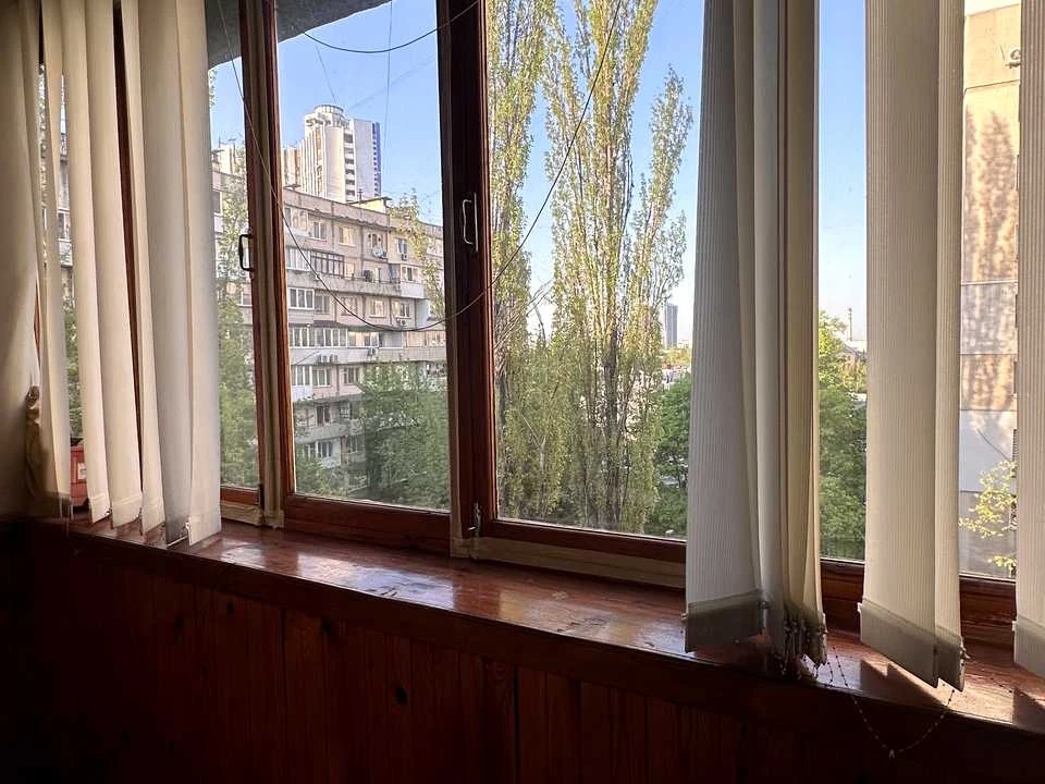 Квартира. Киев, улица Раисы Окипной