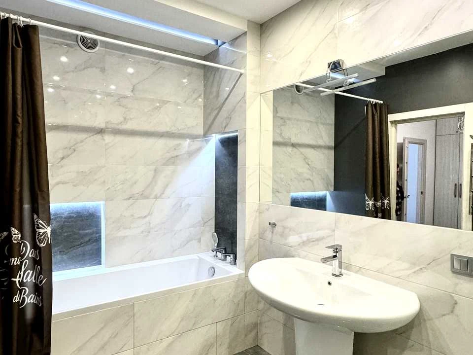 Квартира. Киев, улица Драгомынова
