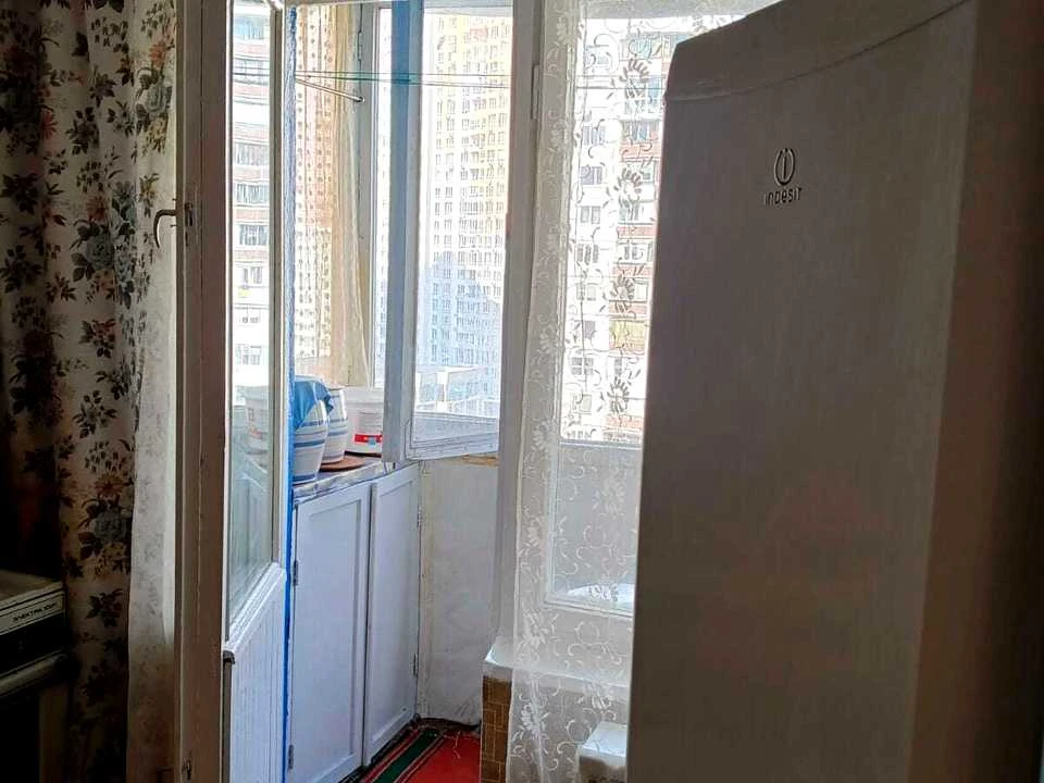 Apartment. Alexander Makhova Street, Sviatoshyn, Borschivka.