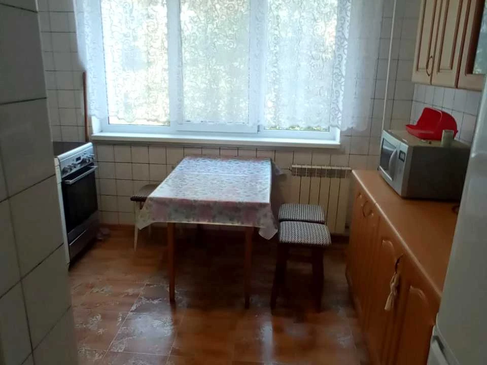 Apartment. Alexander Makhova Street, Sviatoshyn, Borschivka.