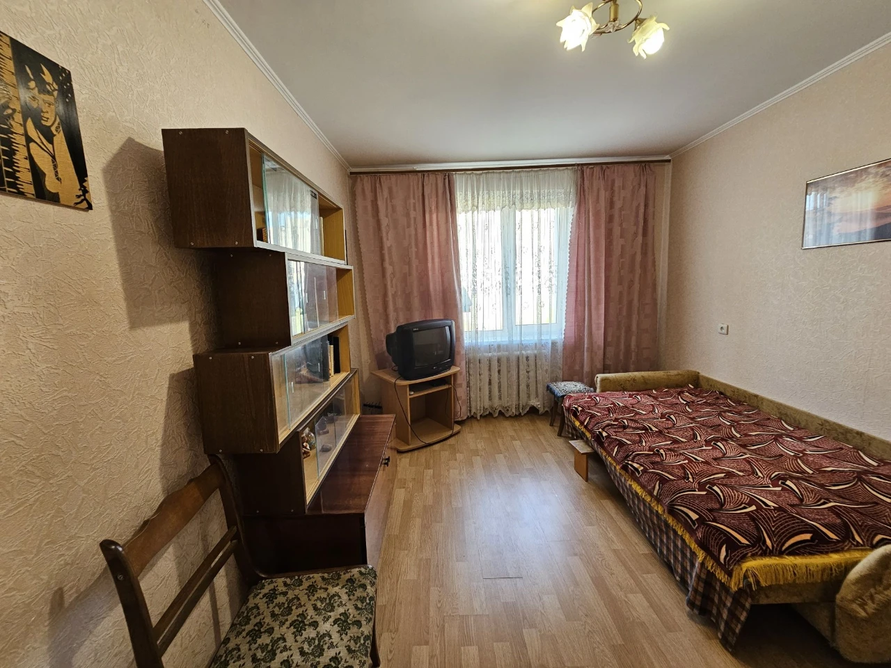 Продам 2-комнатную квартиру по адресу ул. Мария Литвиненко-Вольгемут, 1