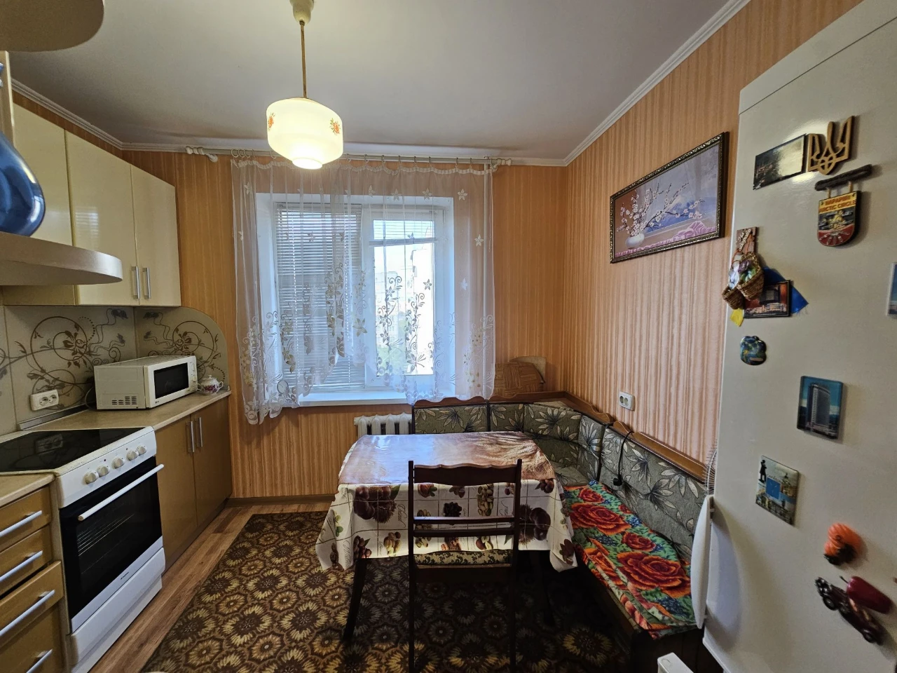 Продам 2-комнатную квартиру по адресу ул. Мария Литвиненко-Вольгемут, 1