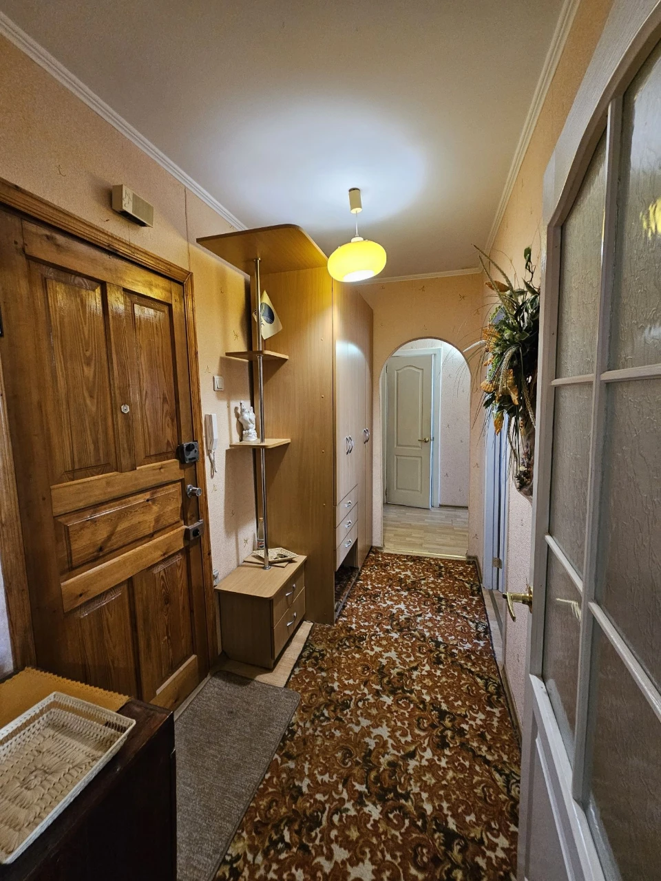 Продам 2-комнатную квартиру по адресу ул. Мария Литвиненко-Вольгемут, 1