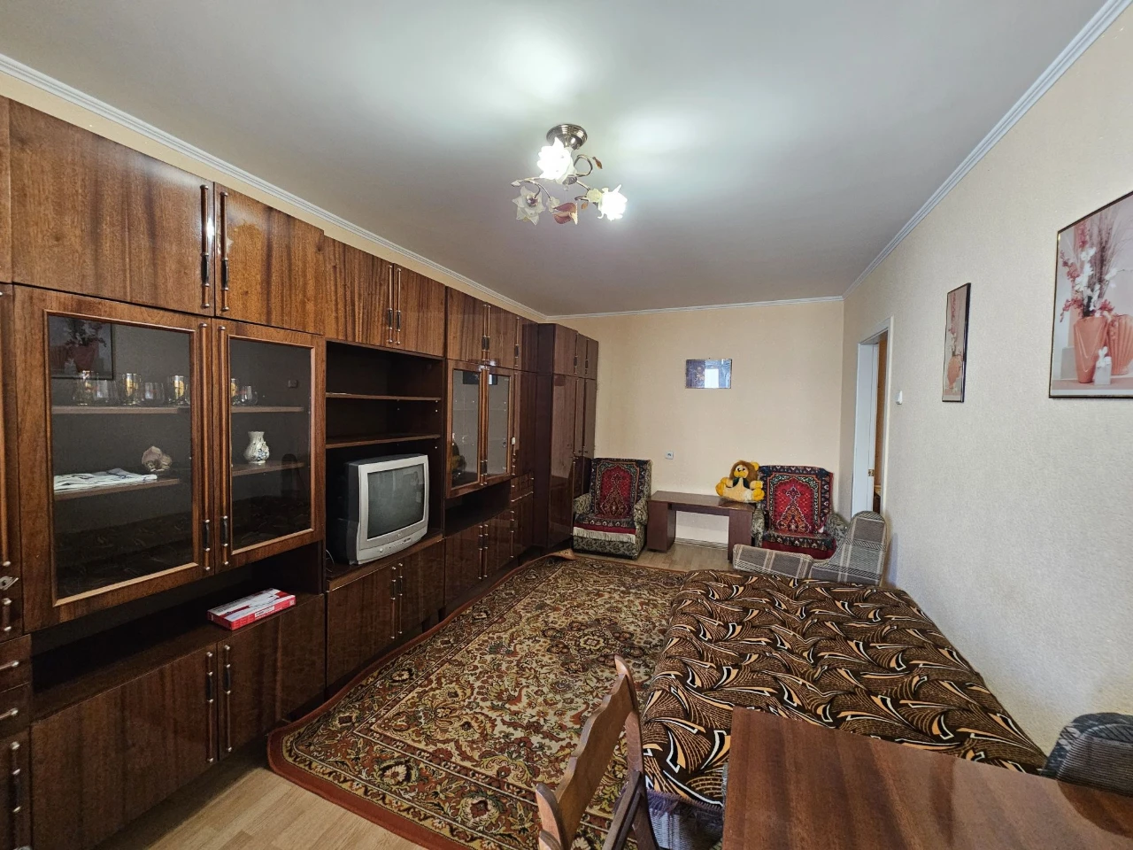 Продам 2-комнатную квартиру по адресу ул. Мария Литвиненко-Вольгемут, 1
