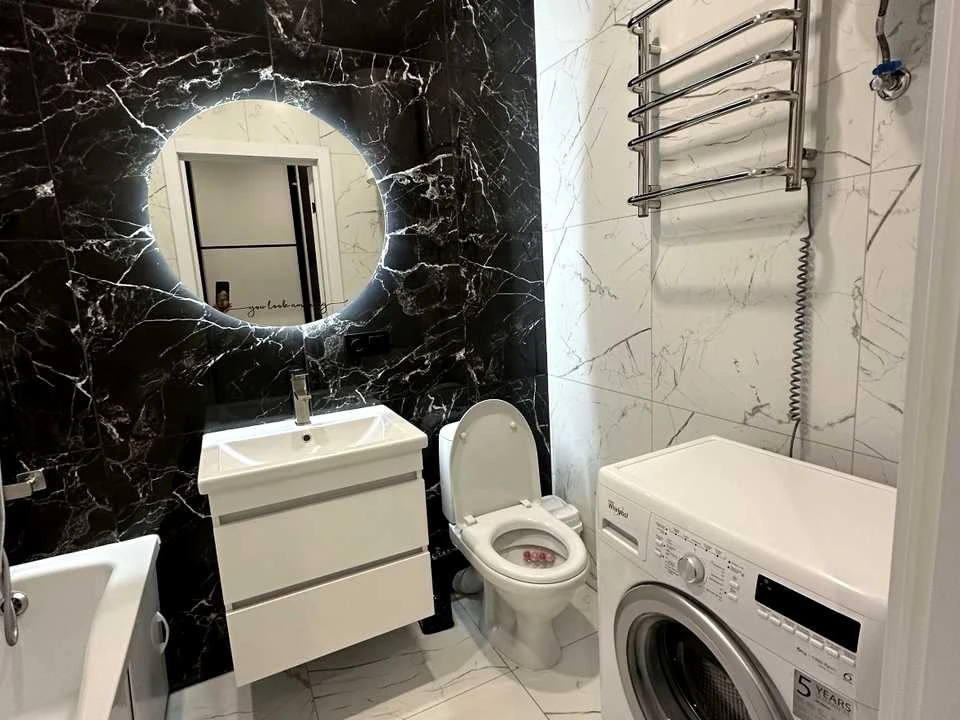 Apartment. Odessa, Profsoyuzna Street