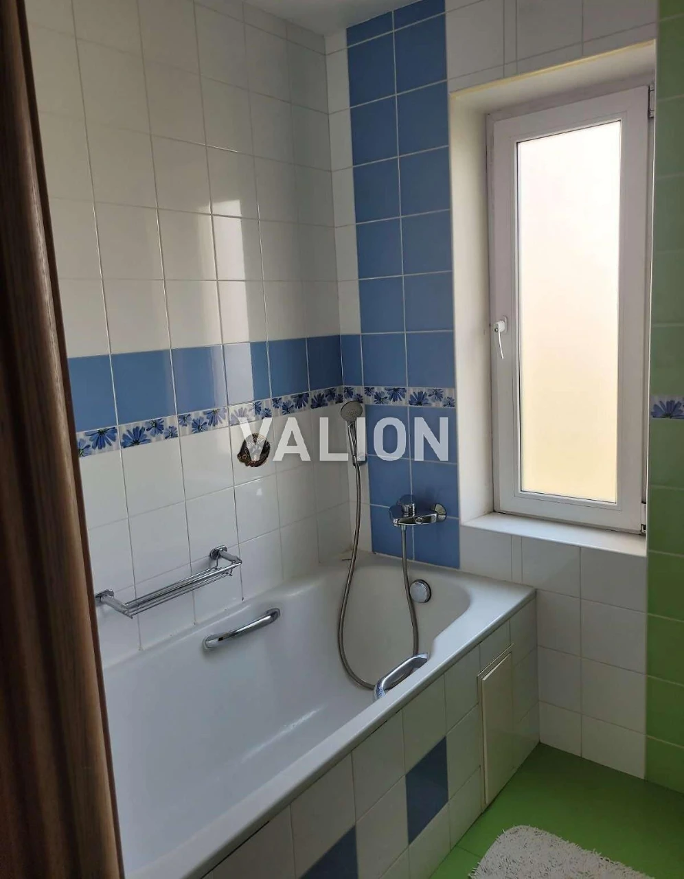 Sale of a 3-room apartment on Gongadze Georgy Avenue 18ж
