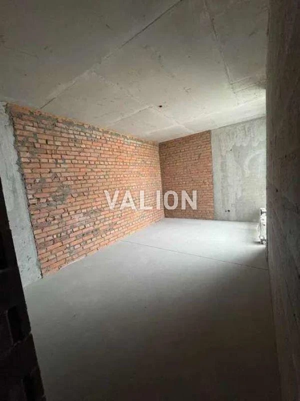 Продажа 2-комнатной квартиры, ул. Александра Олеся 10