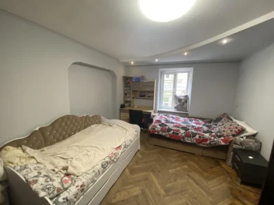 Продаж 4-к.квартири по вулиці Яна Жижки,центр,площа Ринок,Оп