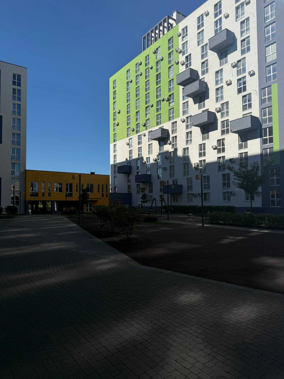 Продаж затишної квартири в новобудові з ремонтом вул. Руднен