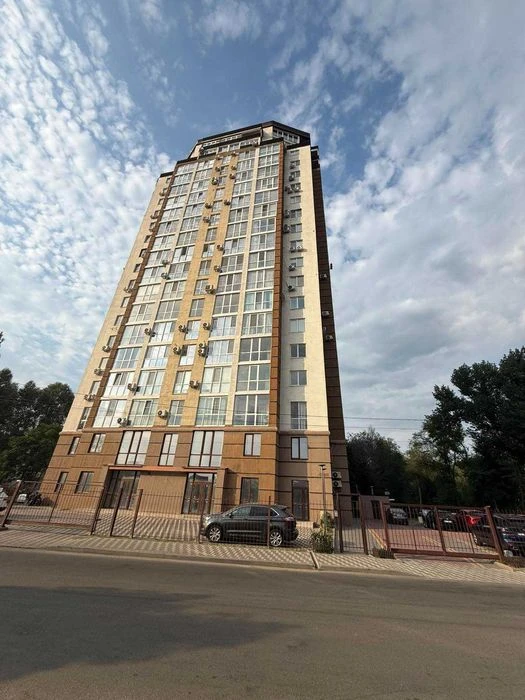 Продается 3к квартира 82 кв.м., Бородинская 1В, 4этаж с ремо