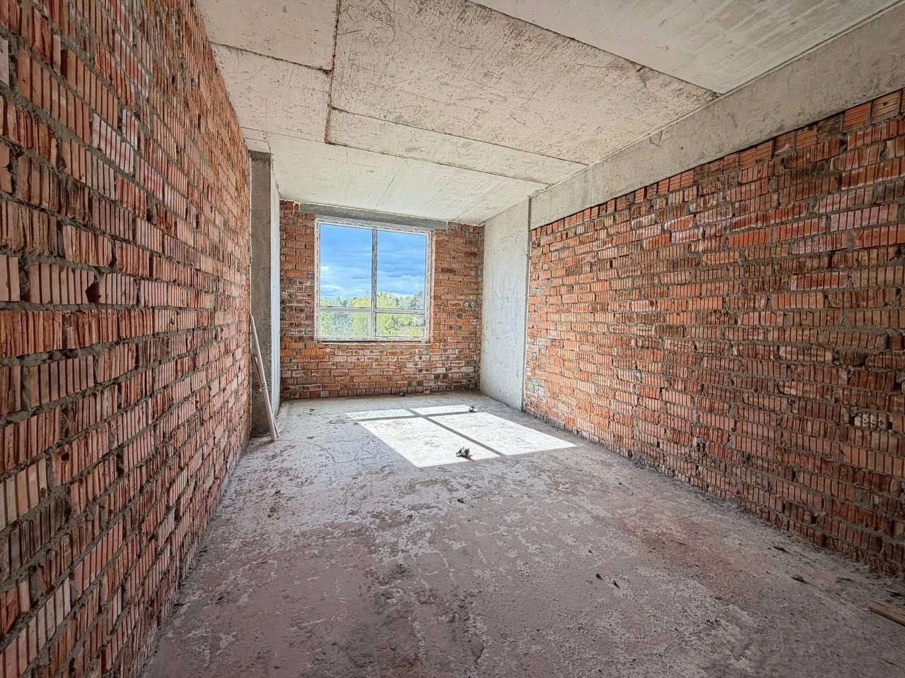 WITHOUT commission/sale of 2-room apartment 81.3m, residential complex on Mykolaychuk 38,