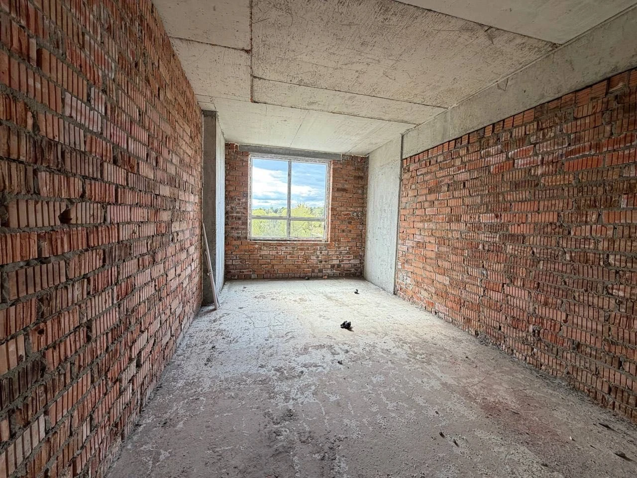 WITHOUT commission/sale of 2-room apartment 81.3m, residential complex on Mykolaychuk 38,
