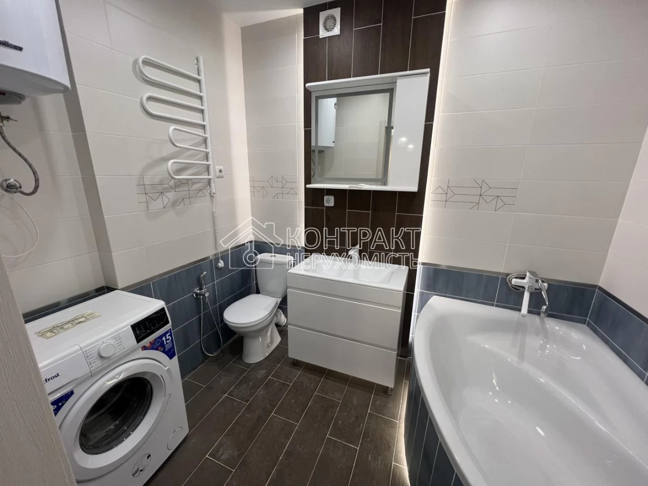 2-Bedroom Apartment in "Ptashka" Residence