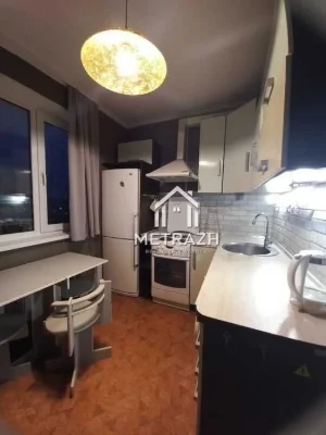 91607 Продам 2 комнатную квартиру 2 минуты до метро «Перемог