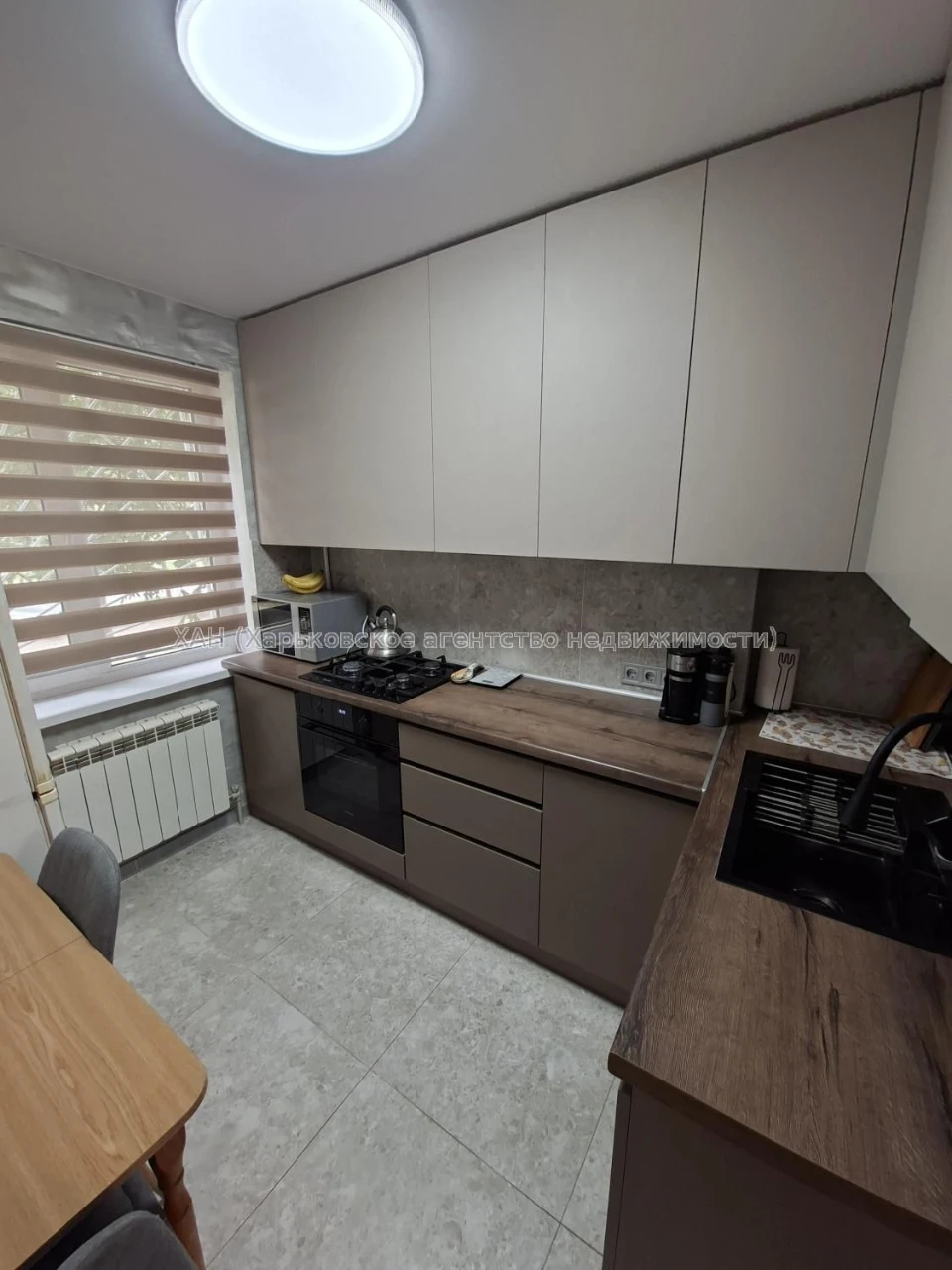 Selling a 1-room apartment with renovations at 22nd Hospital Street, New