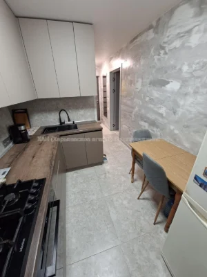 Selling a 1-room apartment with renovations at 22nd Hospital Street, New