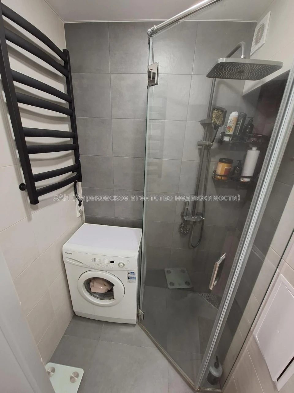 Selling a 1-room apartment with renovations at 22nd Hospital Street, New