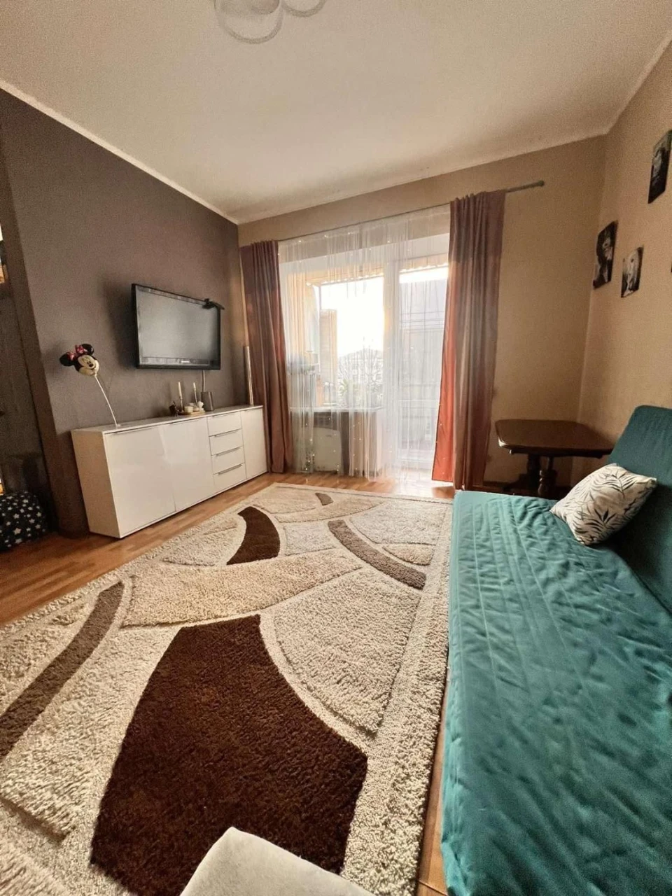 3 к.,75 м2,вул.Чорноглазівська,10