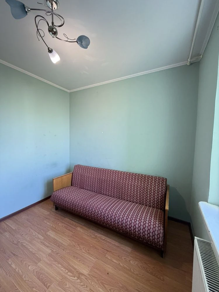 Three-room apartment in Boiarka