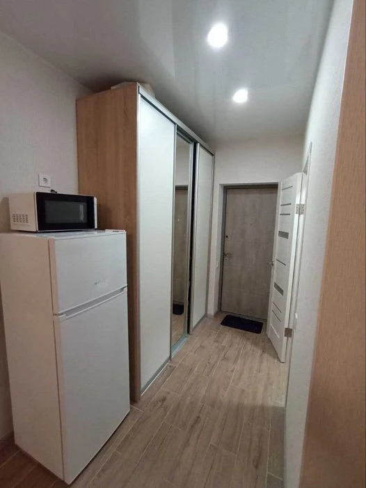 Selling a real 1-room studio in a new building. Nearest metro station: Nauchnaya and