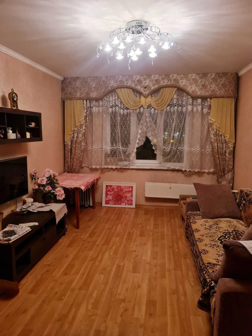 Сдам 2-комнатную квартиру, Каштанова 13