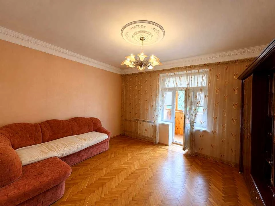 Квартира. Київ, Білоруська вул.