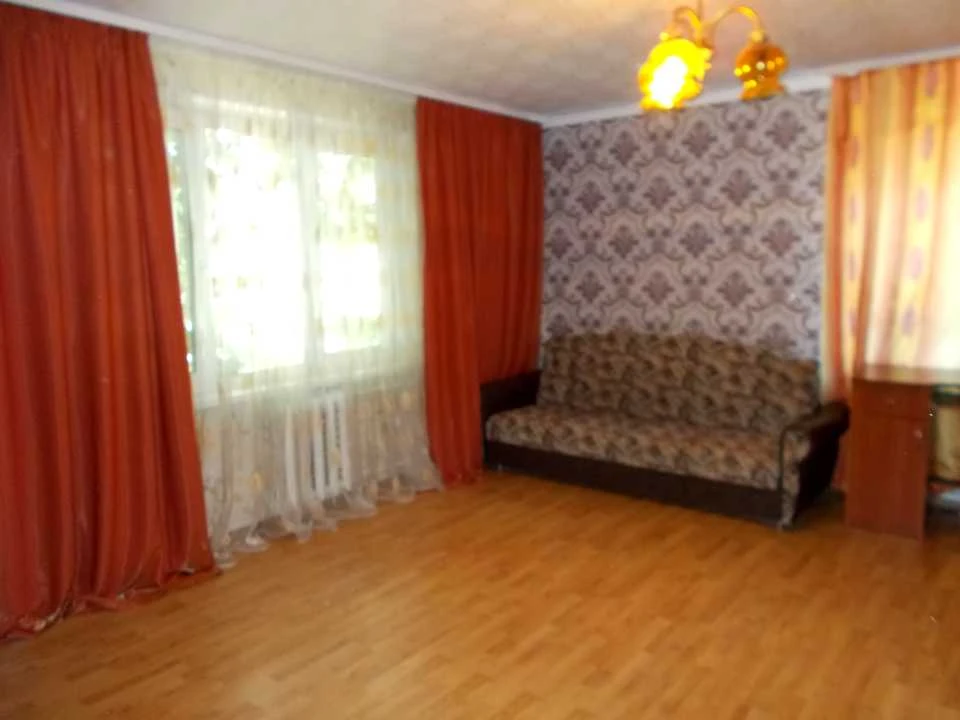 Apartment. Oleksandra Dovzhenko Street, Chernihiv