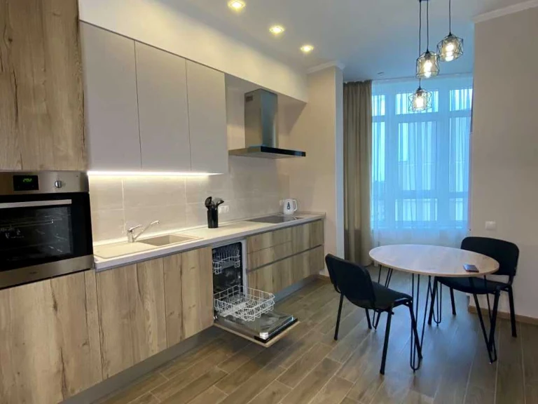 Apartment. Odessa, Italski Boulevard.