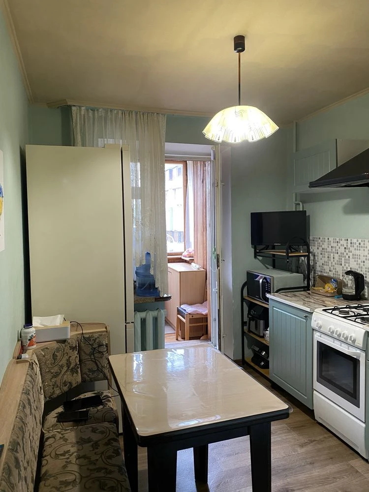 Cozy 2-bedroom apartment in a brick building in Poczynki.
