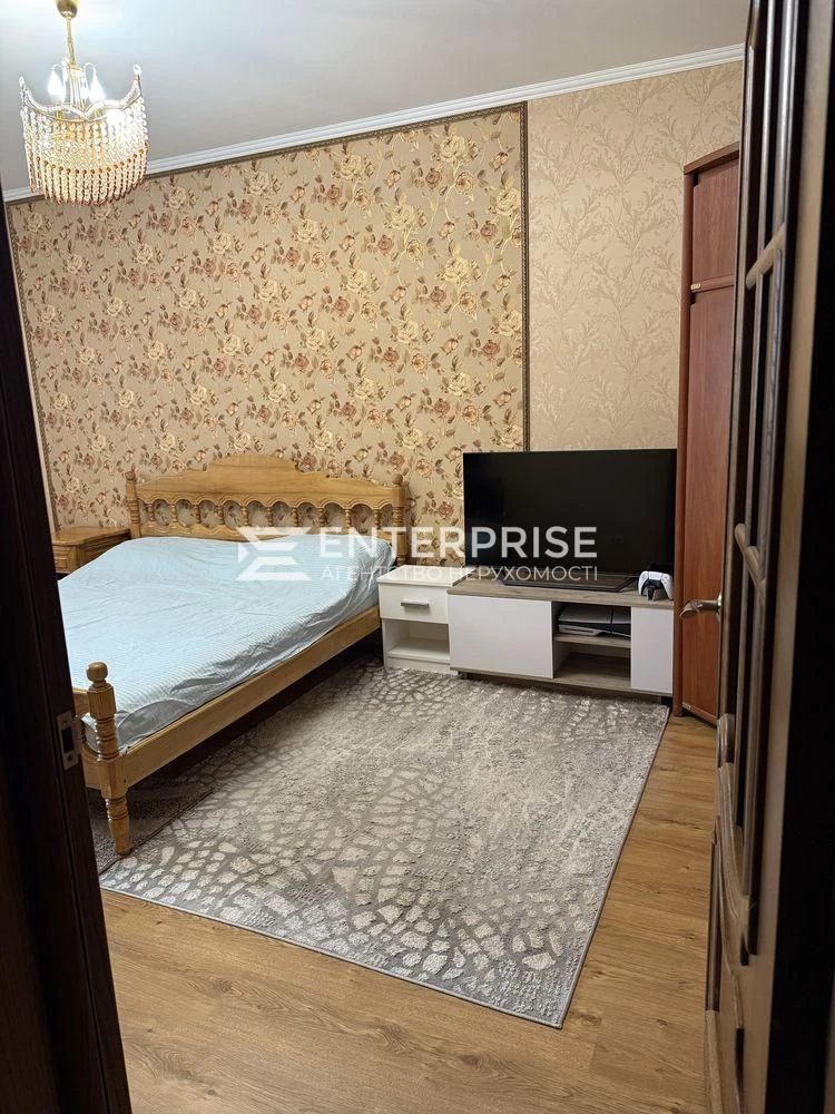 Продаж 1-кімнатної квартири в м. Київ по вул. Урлівська,19.
