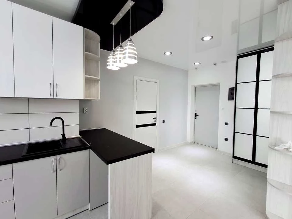 Apartment. Kharkiv, Academician Pavlova St.