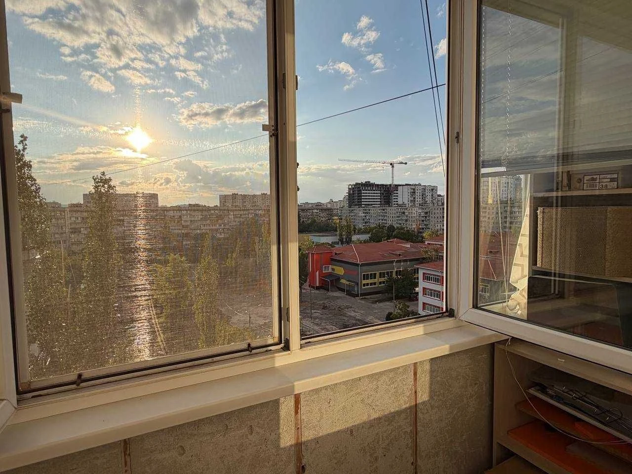 Продаж 3к квартири ЖК Seven Дніпровська набережна 18а метро